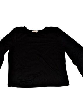 Pebble & Stone Black Long Sleeve Top Like New